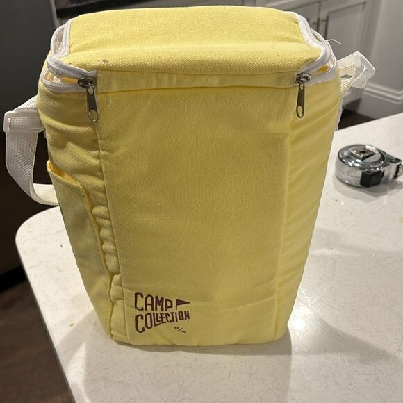 Camp Collection yellow shoulder tote cooler bag - picnics, sleepovers, day trips - Picture 4 of 7